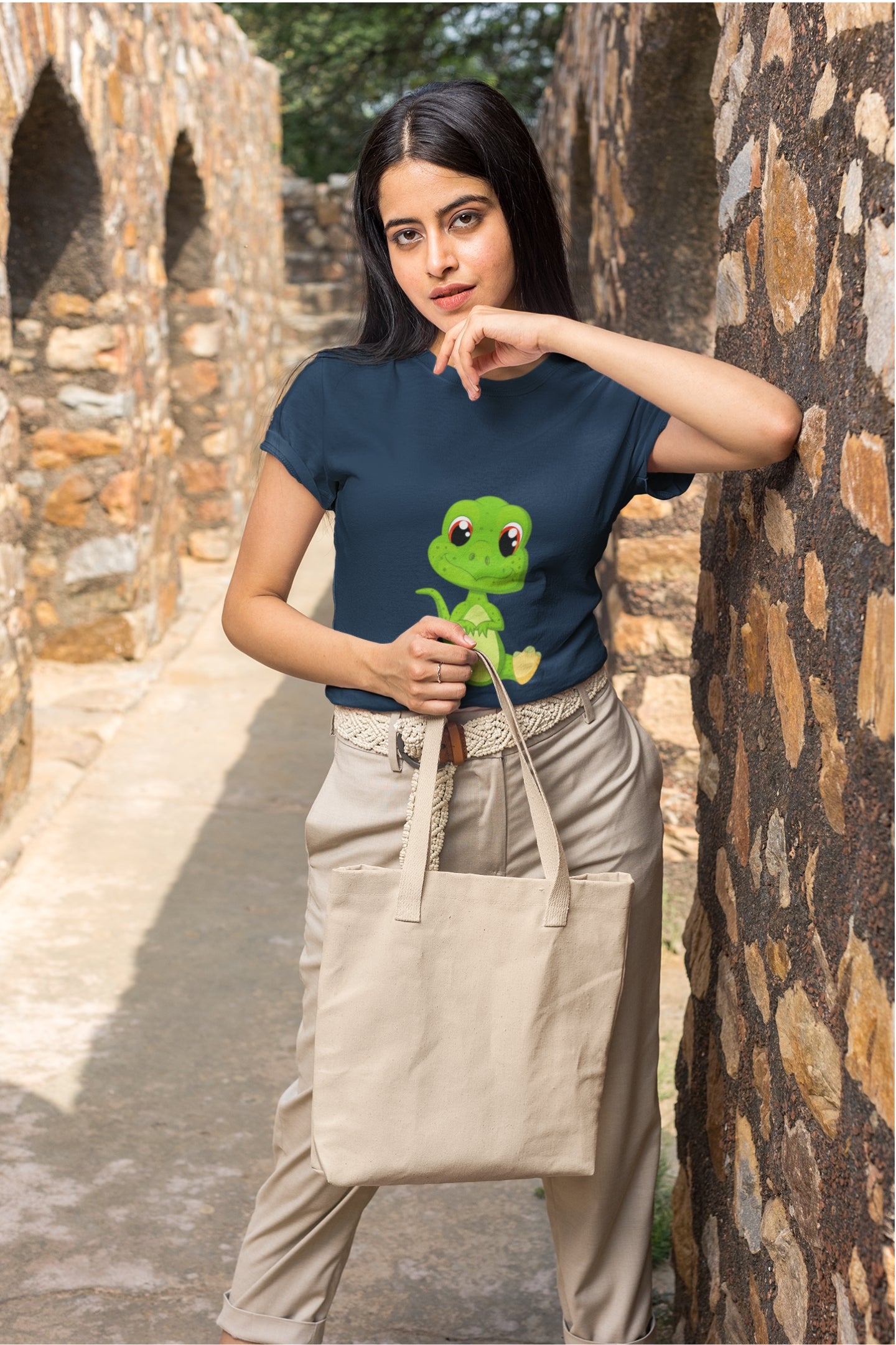 "Baby Dinosaur" Classic round neck half sleeves cotton T-shirts.