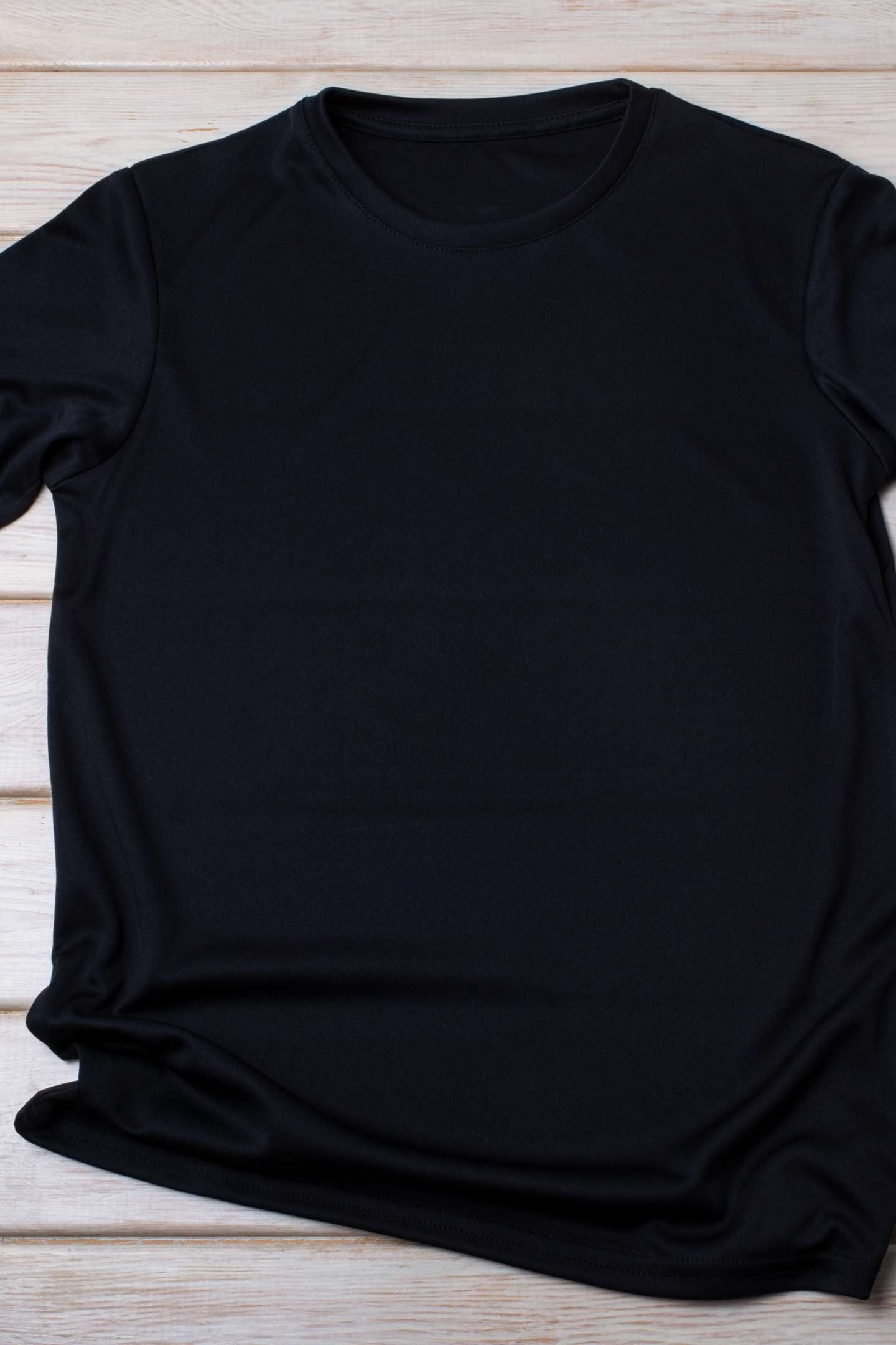 Solid : Black Classic round neck half sleeves cotton T-shirts.