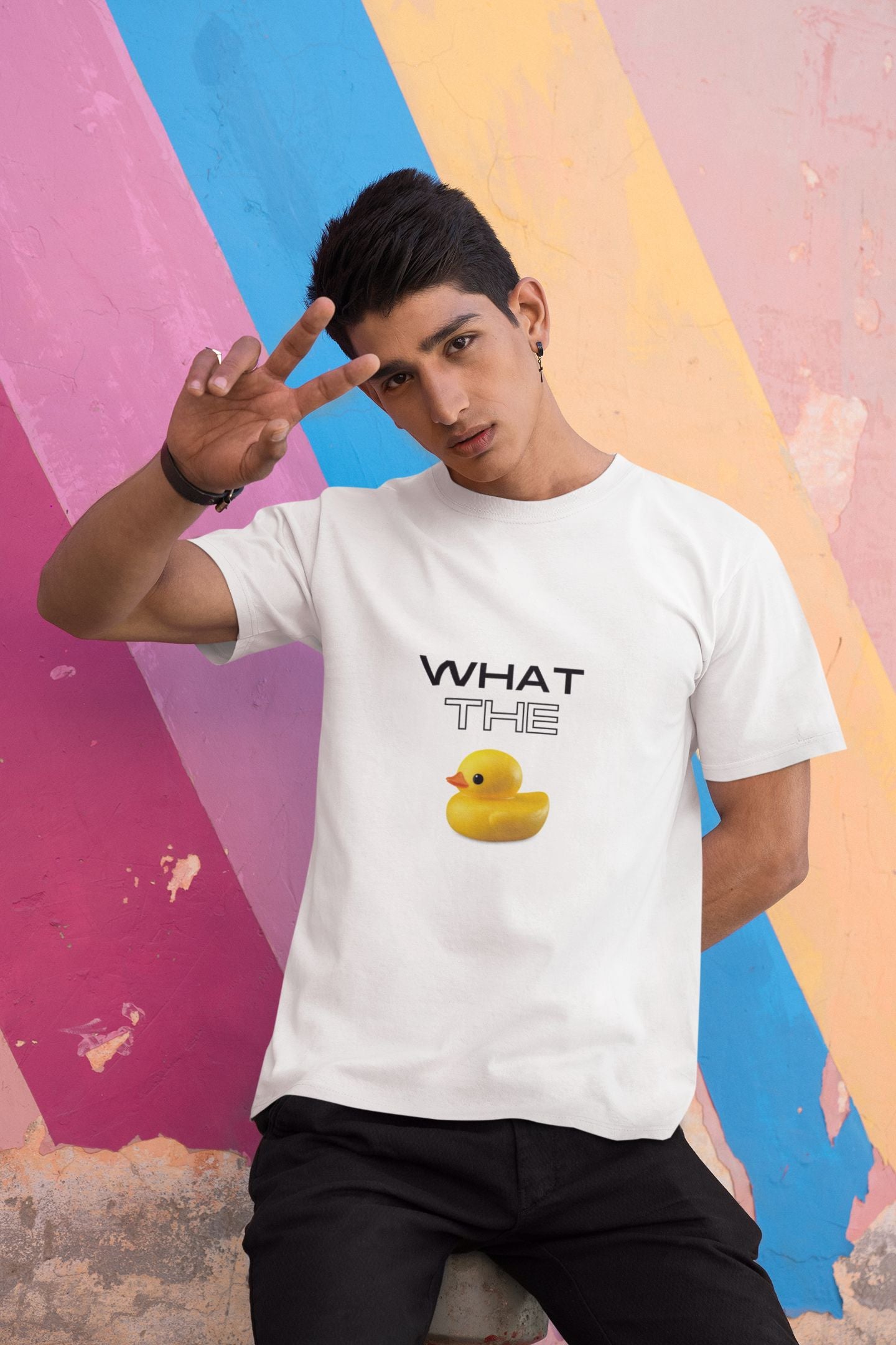 "Duck" Classic round neck half sleeves cotton T-shirts.