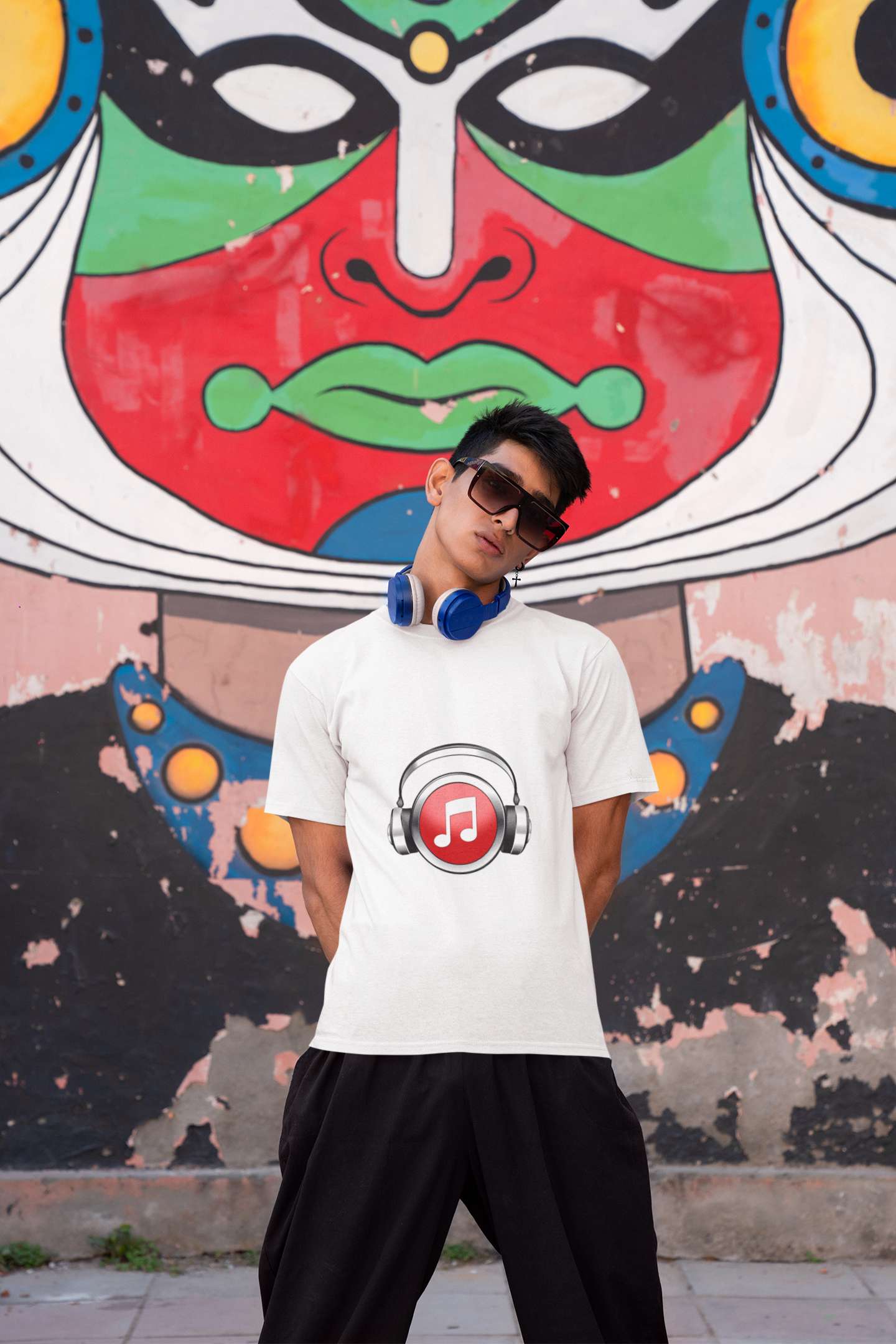 Music Classic round neck half sleeves cotton T-shirts.