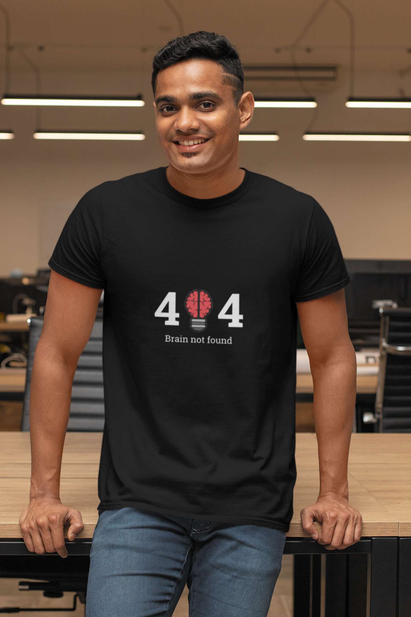 '404' Classic round neck half sleeves cotton T-shirts.