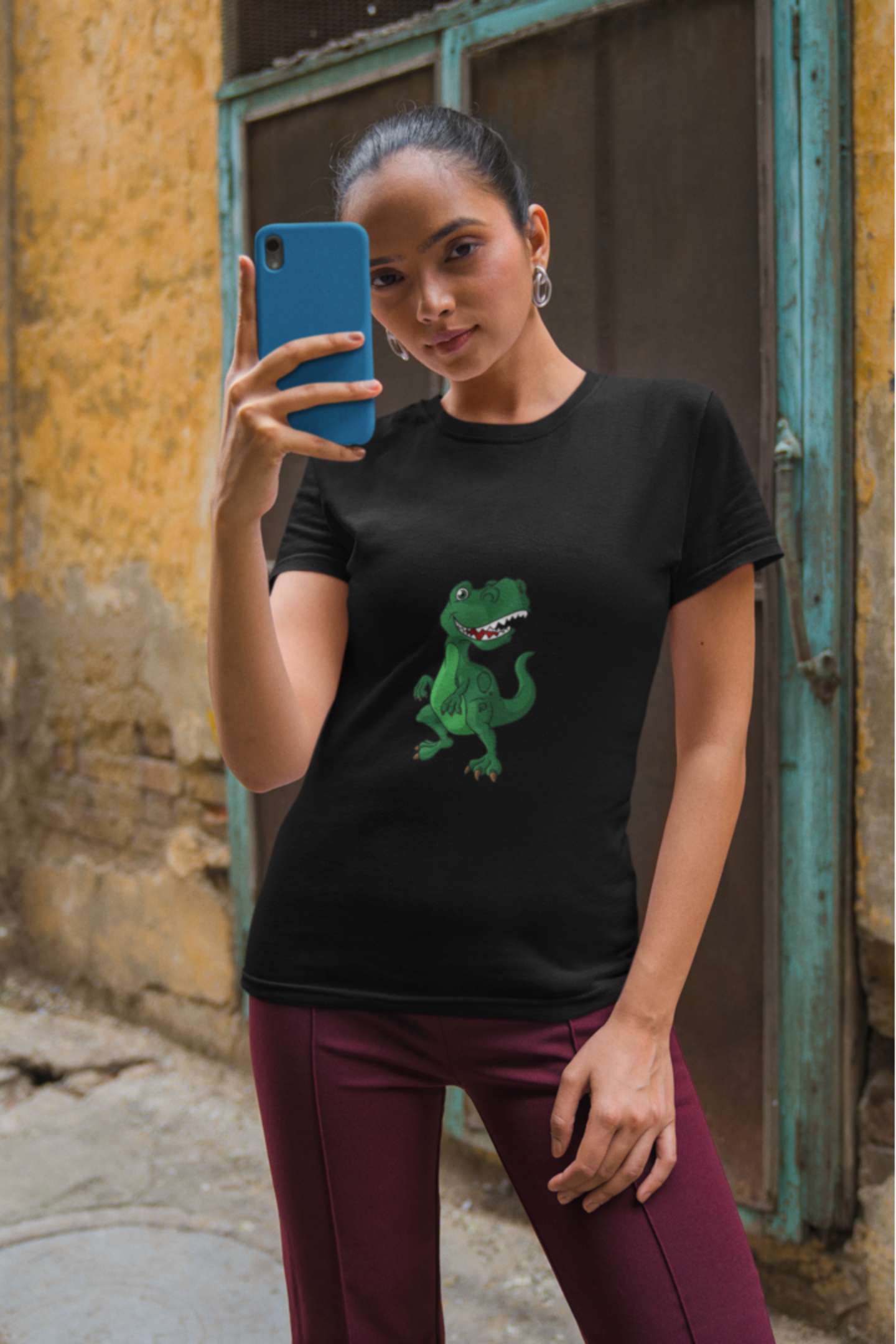 "T-rex" Classic round neck half sleeves cotton T-shirts.