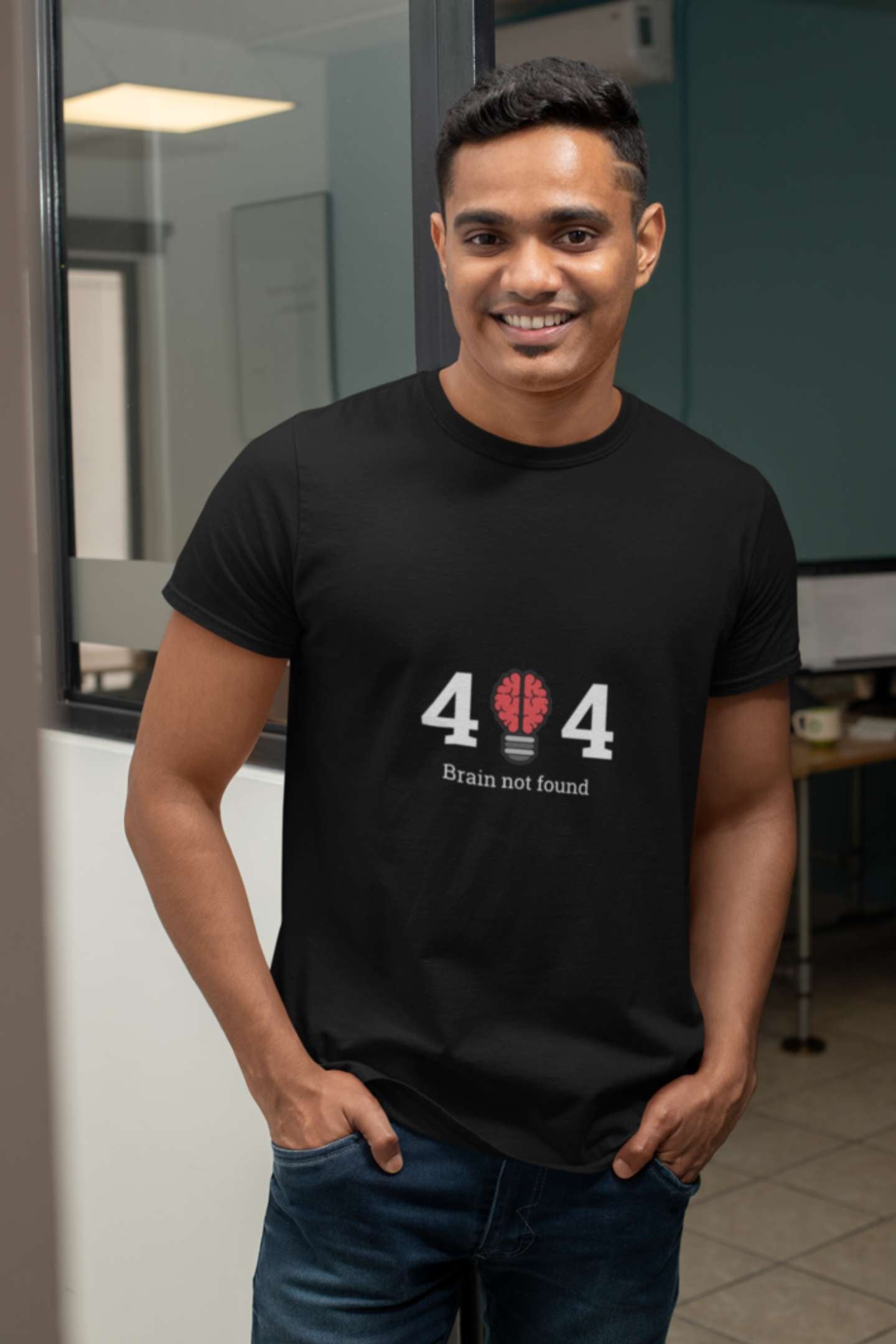 '404' Classic round neck half sleeves cotton T-shirts.